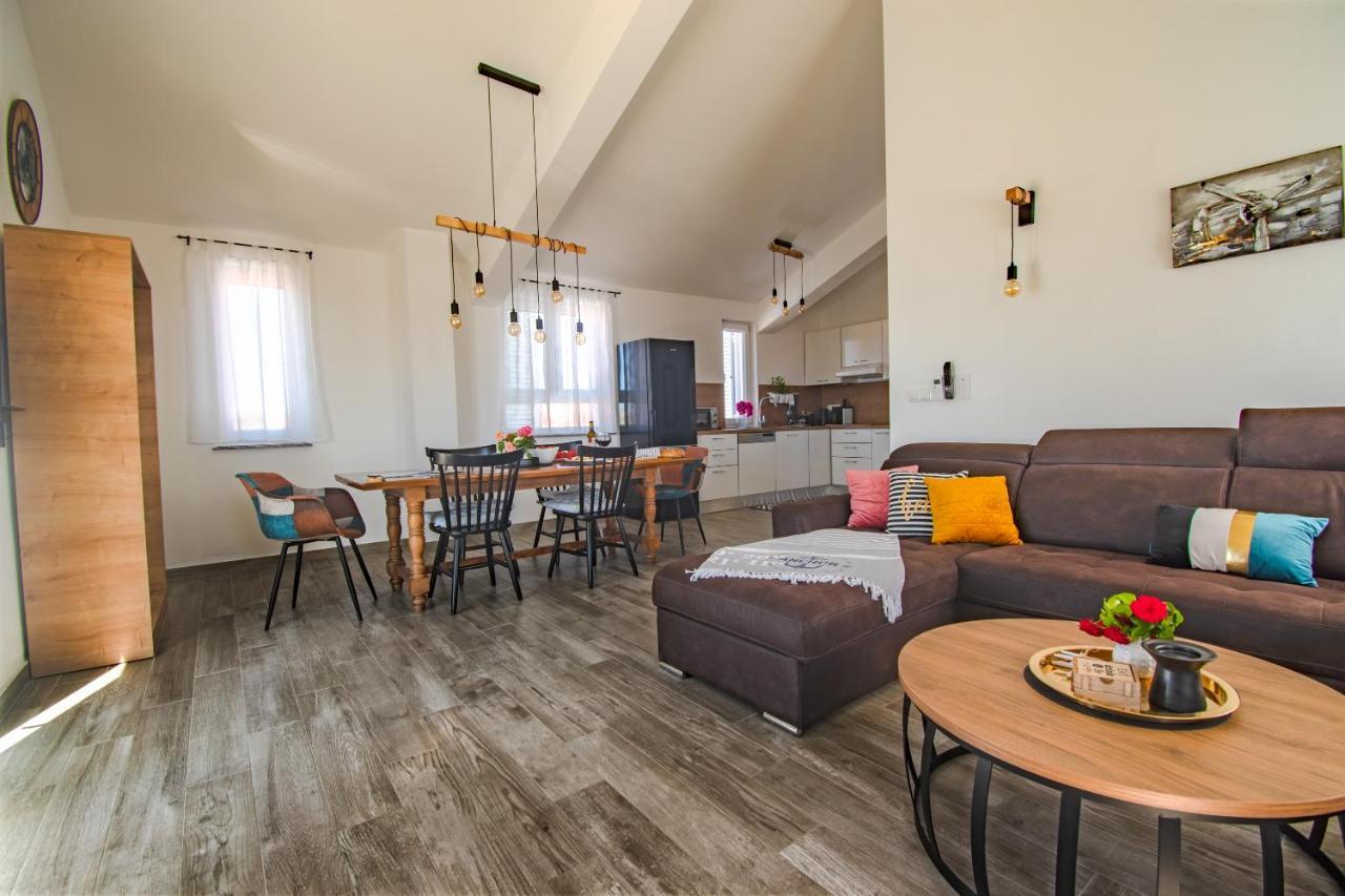 Olea Apartments Vir Extérieur photo