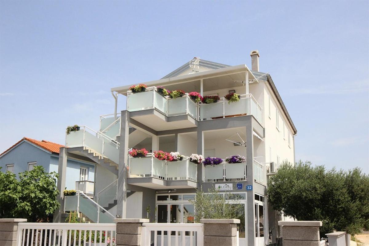 Olea Apartments Vir Extérieur photo